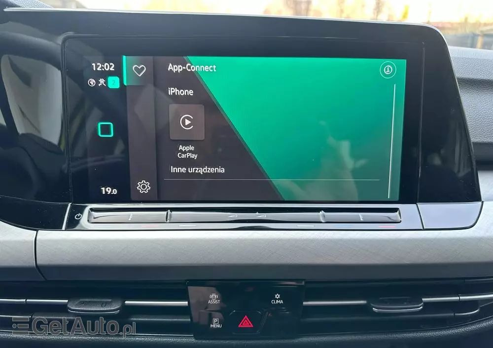 VOLKSWAGEN Golf VIII 1.0 TSI Life