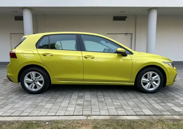 VOLKSWAGEN Golf VIII 1.0 TSI Life