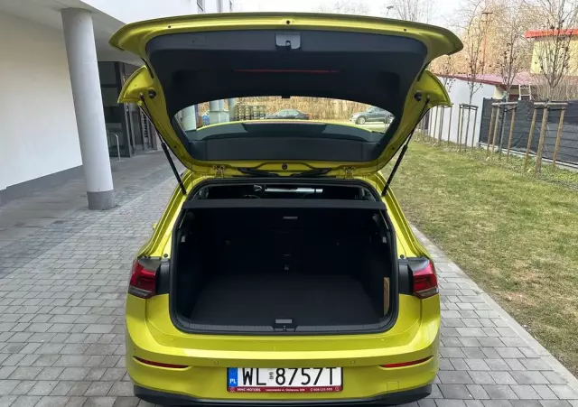 VOLKSWAGEN Golf VIII 1.0 TSI Life