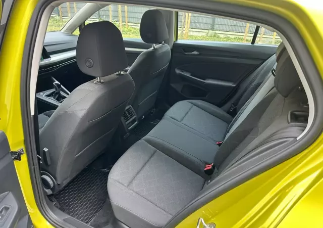 VOLKSWAGEN Golf VIII 1.0 TSI Life