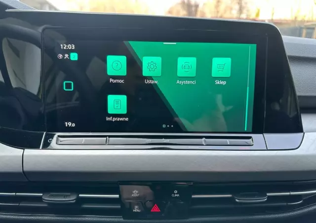 VOLKSWAGEN Golf VIII 1.0 TSI Life