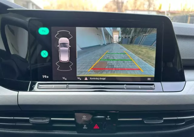 VOLKSWAGEN Golf VIII 1.0 TSI Life