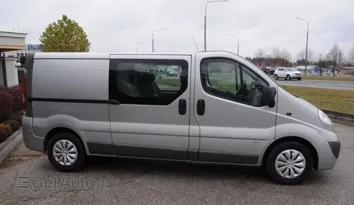 OPEL Vivaro 
