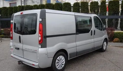 OPEL Vivaro 