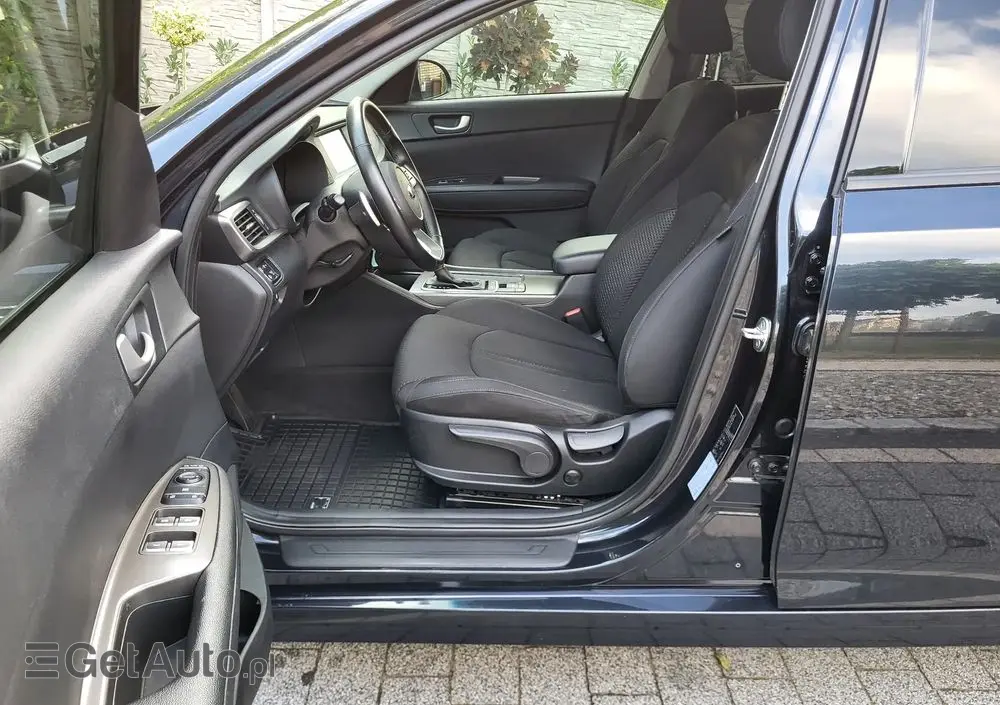 KIA Optima 1.6 T-GDI L DCT