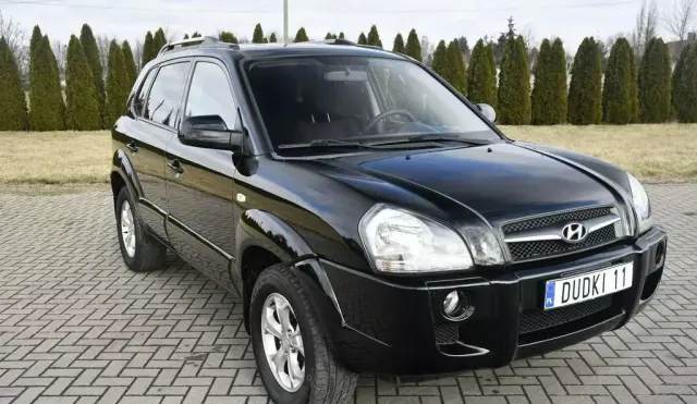 HYUNDAI Tucson 