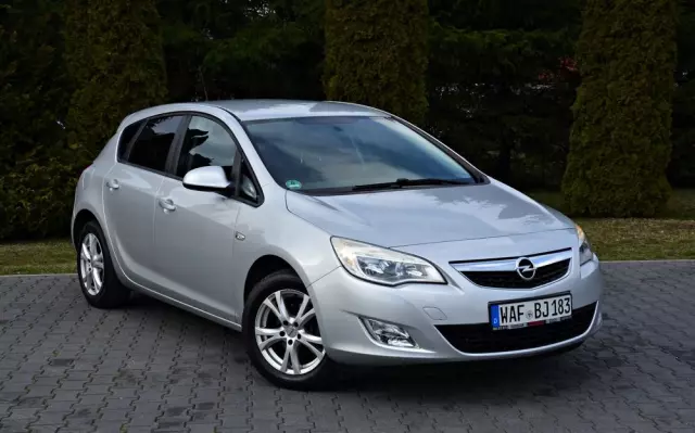 OPEL Astra 