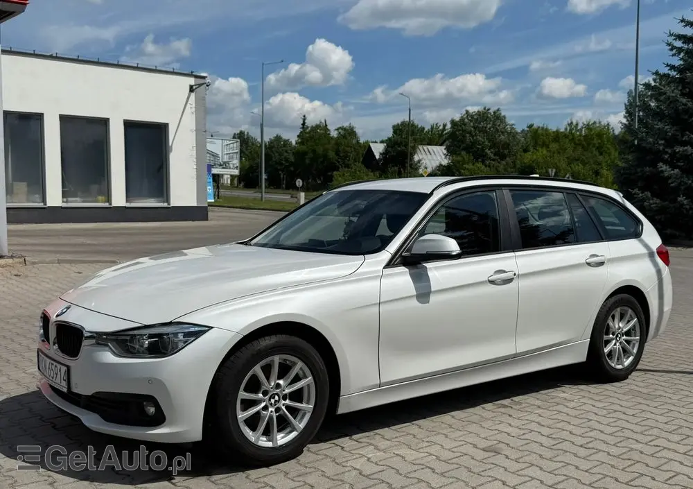 BMW Seria 3 318d M Sport Shadow