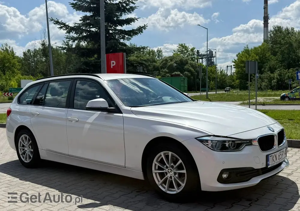 BMW Seria 3 318d M Sport Shadow