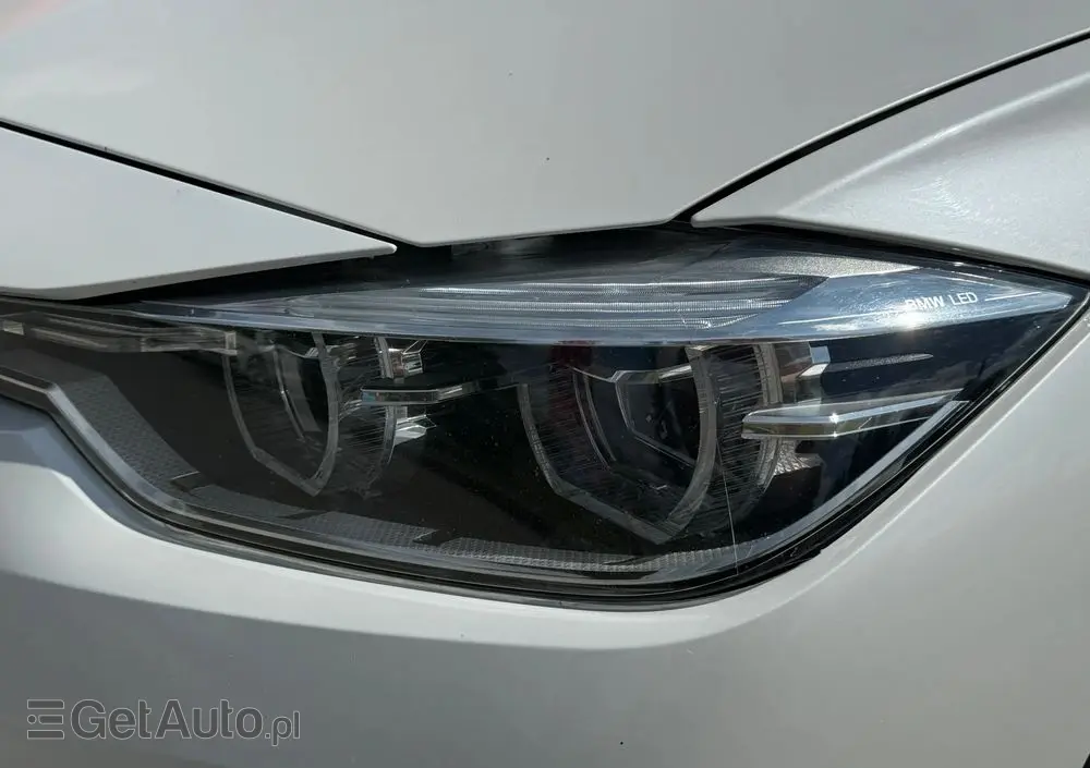 BMW Seria 3 318d M Sport Shadow