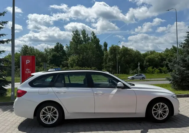 BMW Seria 3 318d M Sport Shadow
