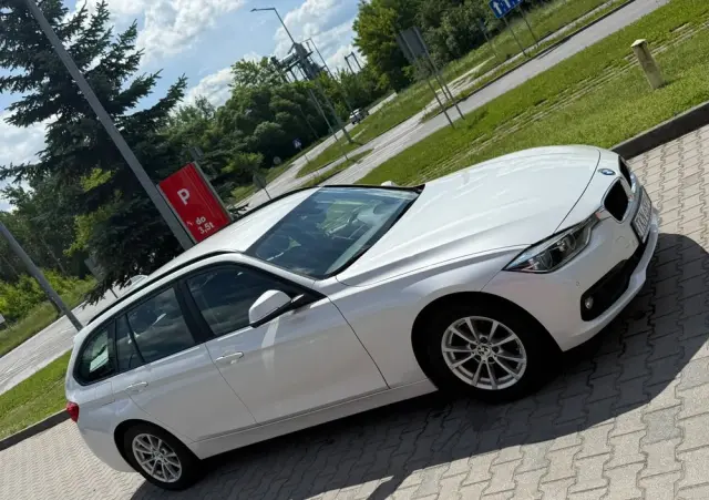 BMW Seria 3 318d M Sport Shadow