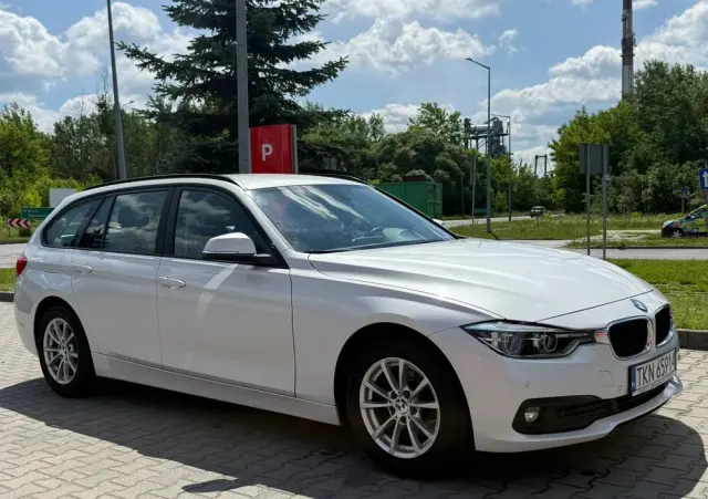 BMW Seria 3 318d M Sport Shadow