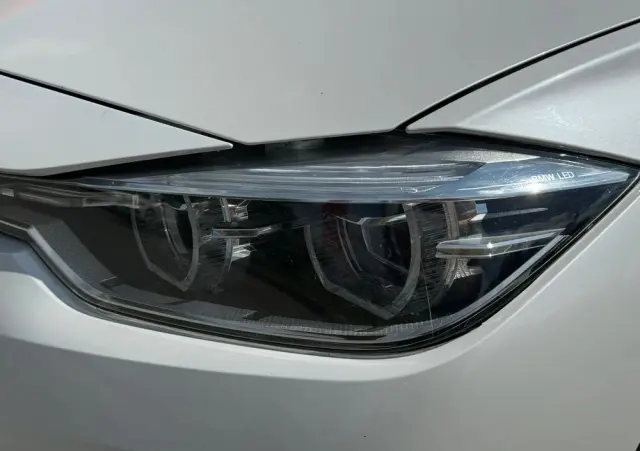 BMW Seria 3 318d M Sport Shadow