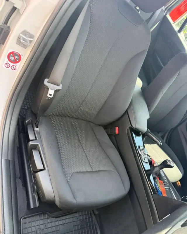 BMW Seria 3 318d M Sport Shadow