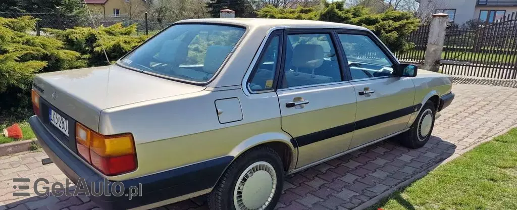 AUDI 80 