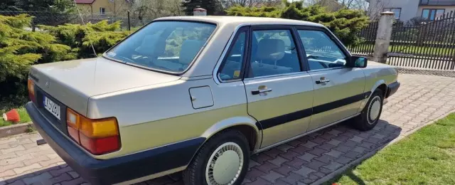 AUDI 80 