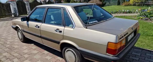 AUDI 80 