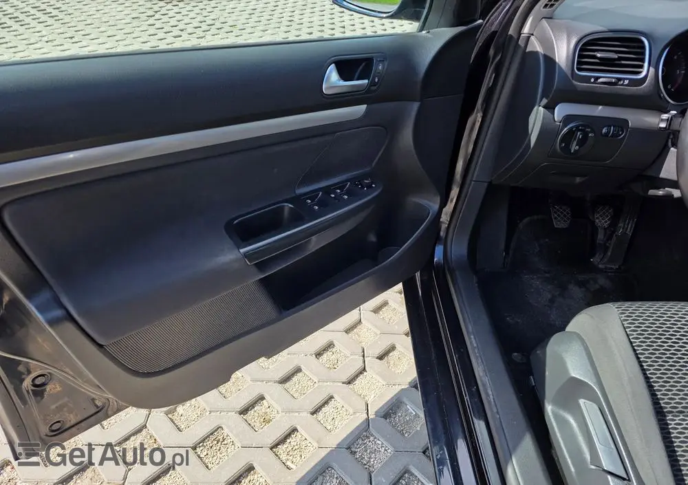 VOLKSWAGEN Golf 1.6 TDI DPF BlueMotion