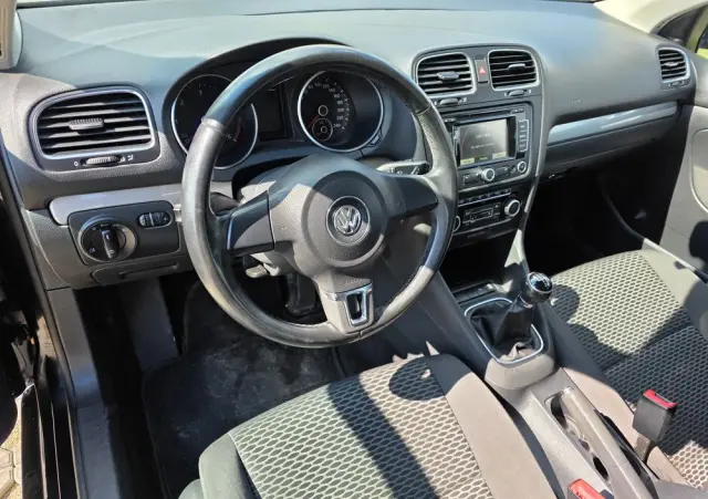 VOLKSWAGEN Golf 1.6 TDI DPF BlueMotion