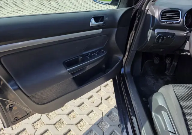 VOLKSWAGEN Golf 1.6 TDI DPF BlueMotion