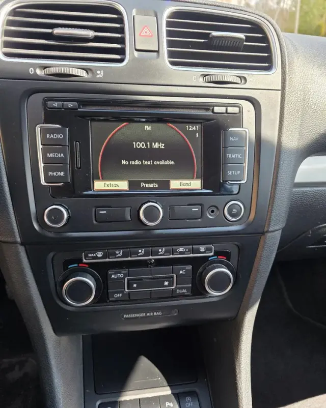 VOLKSWAGEN Golf 1.6 TDI DPF BlueMotion