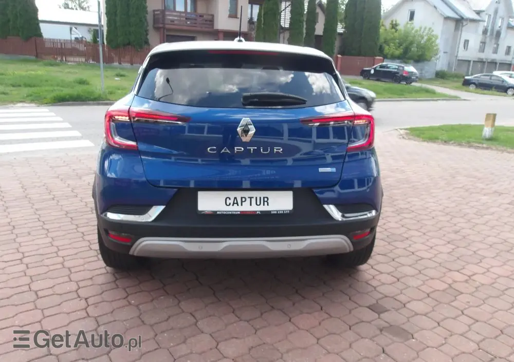 RENAULT Captur 1.3 TCe Intens EDC