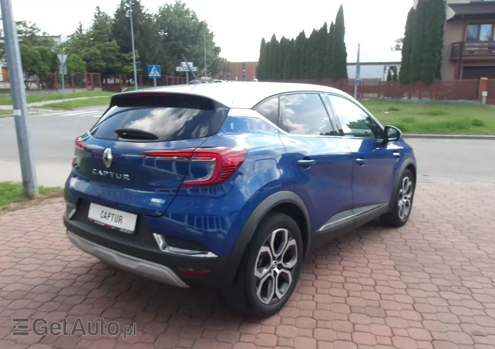 RENAULT Captur 1.3 TCe Intens EDC
