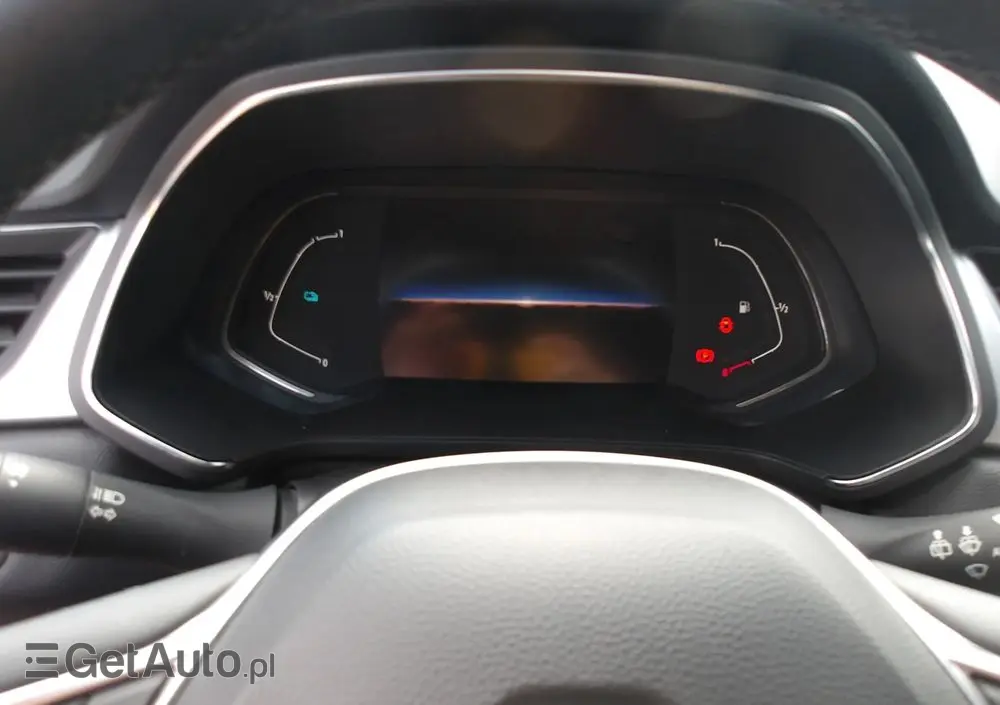 RENAULT Captur 1.3 TCe Intens EDC