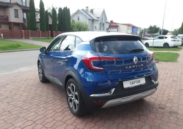 RENAULT Captur 1.3 TCe Intens EDC