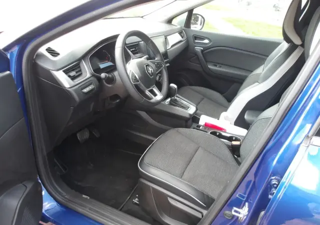 RENAULT Captur 1.3 TCe Intens EDC