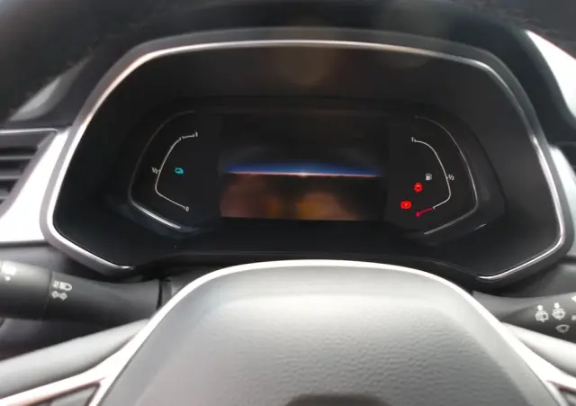 RENAULT Captur 1.3 TCe Intens EDC