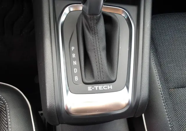 RENAULT Captur 1.3 TCe Intens EDC