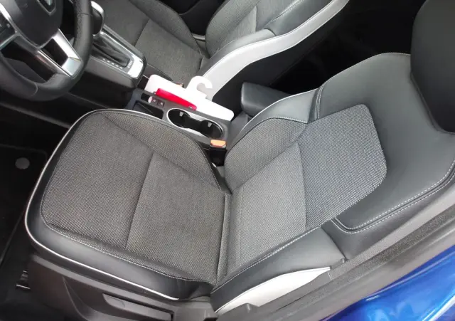 RENAULT Captur 1.3 TCe Intens EDC