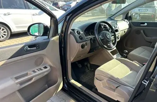 VOLKSWAGEN Golf Plus 