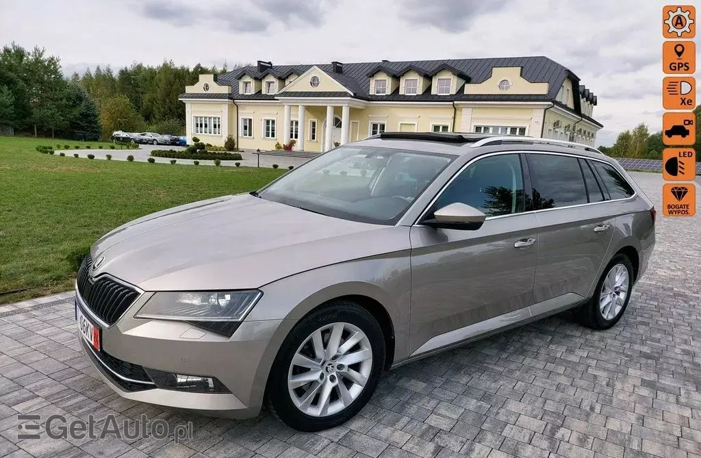 SKODA Superb 