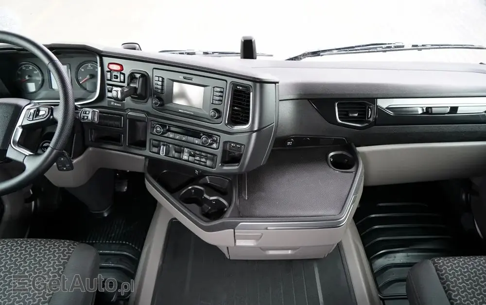 SCANIA R 450 / RETARDER / NISKA KABINA / 