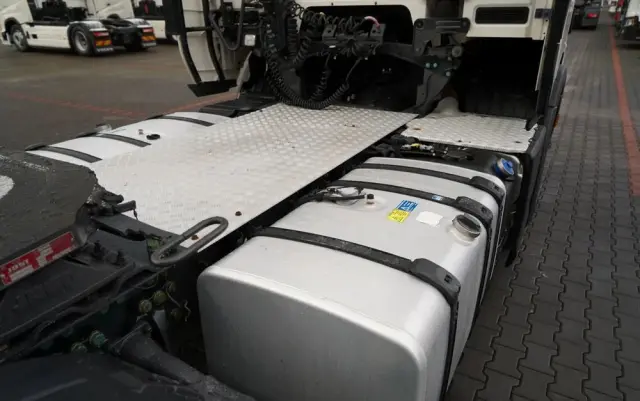 SCANIA R 450 / RETARDER / NISKA KABINA / 