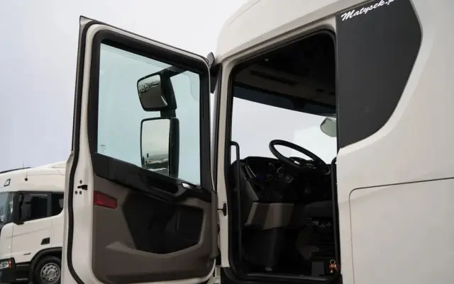 SCANIA R 450 / RETARDER / NISKA KABINA / 