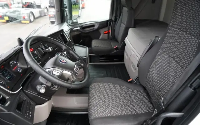 SCANIA R 450 / RETARDER / NISKA KABINA / 