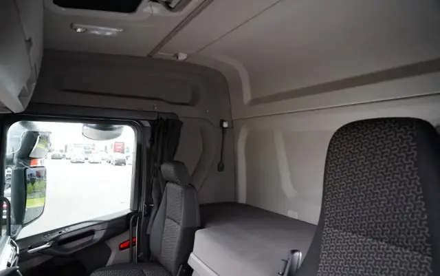 SCANIA R 450 / RETARDER / NISKA KABINA / 