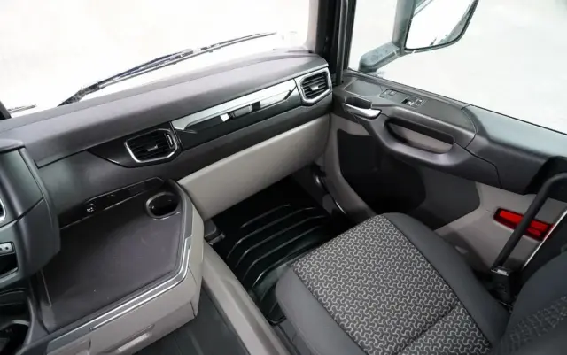 SCANIA R 450 / RETARDER / NISKA KABINA / 