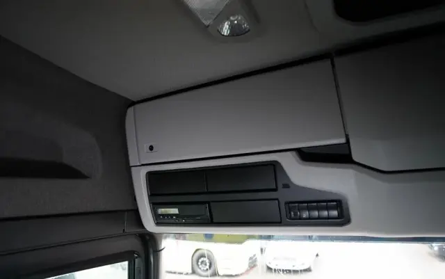 SCANIA R 450 / RETARDER / NISKA KABINA / 