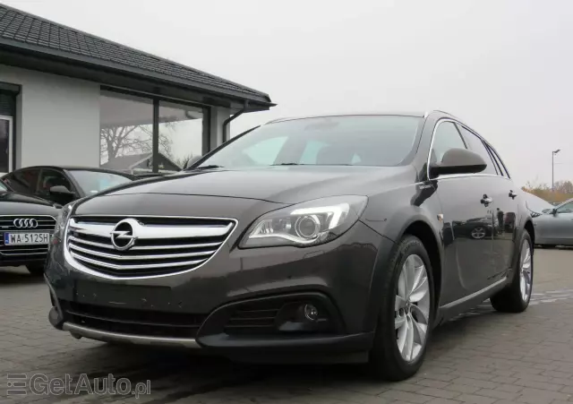 OPEL Insignia 2.0 CDTI Country Tourer