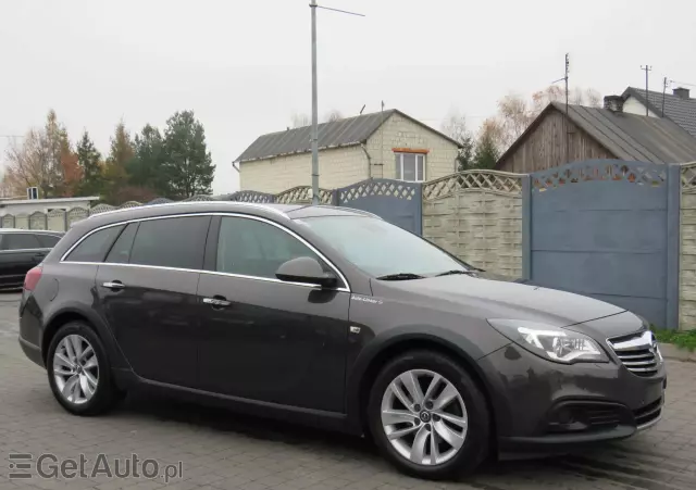 OPEL Insignia 2.0 CDTI Country Tourer