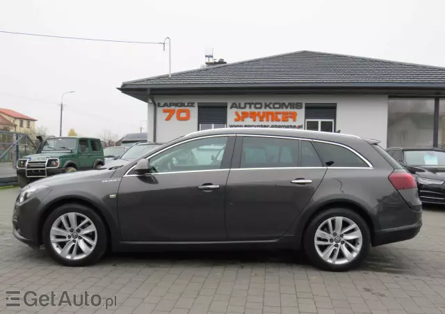 OPEL Insignia 2.0 CDTI Country Tourer