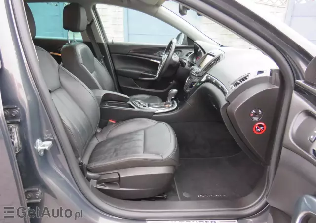 OPEL Insignia 2.0 CDTI Country Tourer