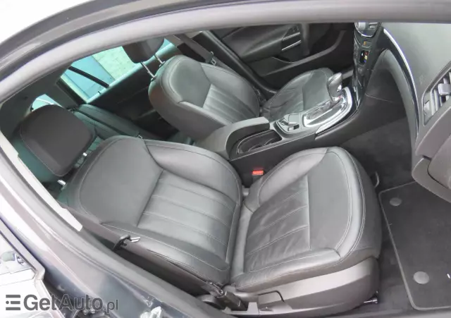 OPEL Insignia 2.0 CDTI Country Tourer