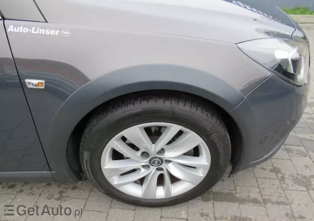 OPEL Insignia 2.0 CDTI Country Tourer