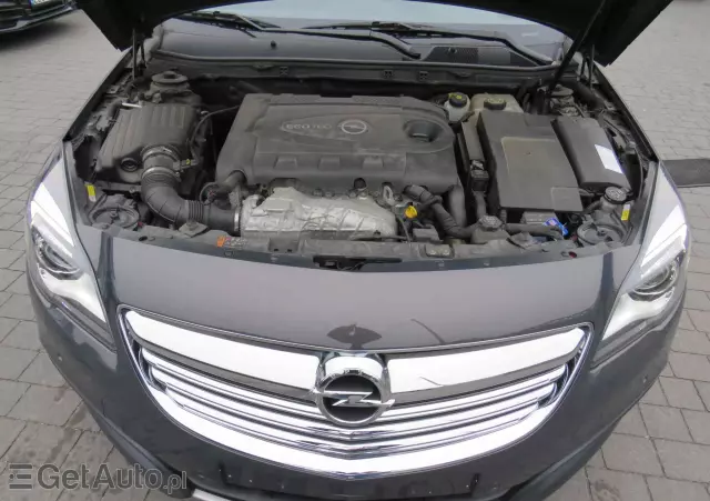 OPEL Insignia 2.0 CDTI Country Tourer